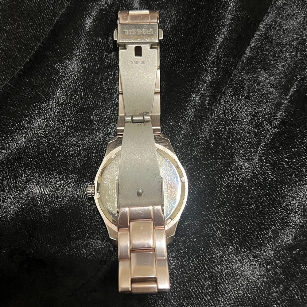 Fossil Pink & Silver Tone Chronograph Ladies Wrist Watch Crystals Mother Pearl - Picture 4 of 5